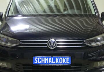 VW Touran 77.100 km 26.950 &euro; Braunschweig 38112
