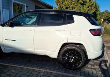 Jeep Compass 40.633 km 26.500 &euro; Ribbesbüttel 38551