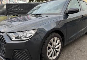 Audi A1 129.000 km 16.590 &euro; Braunschweig 38122