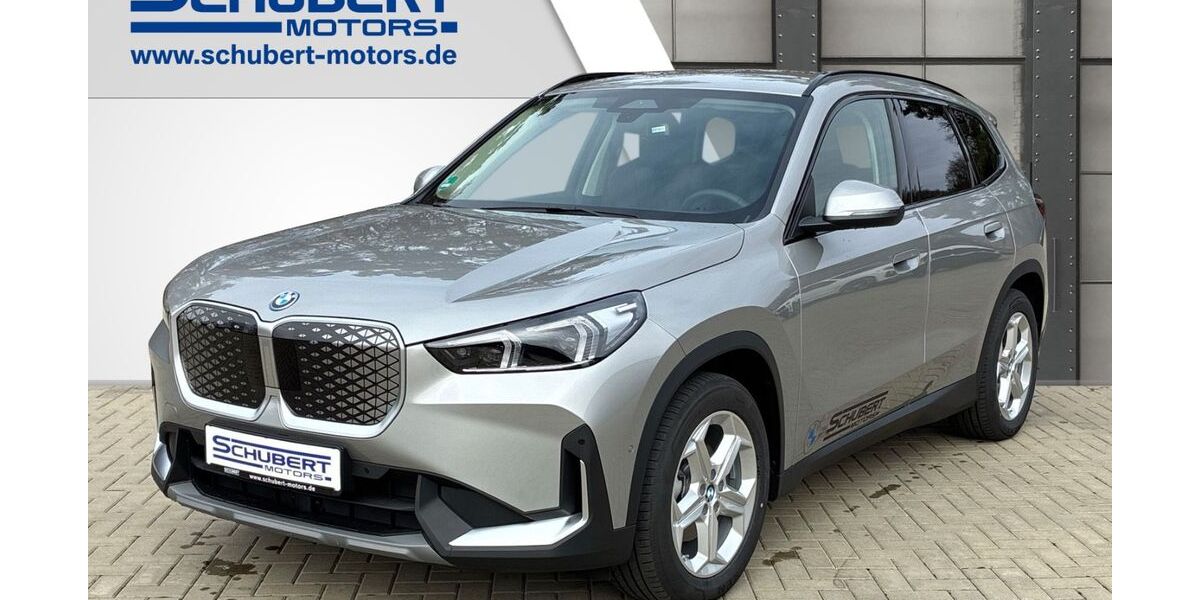 BMW iX1 5.100 km 59.620 &euro; Gifhorn 38518