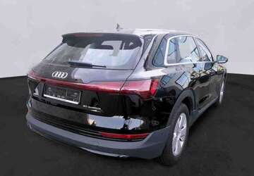 Audi e-tron 2.500 km 34.970 &euro; Helmstedt 38350
