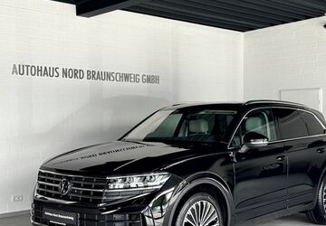 VW Touareg 18.312 km 72.990 &euro; Braunschweig 38112