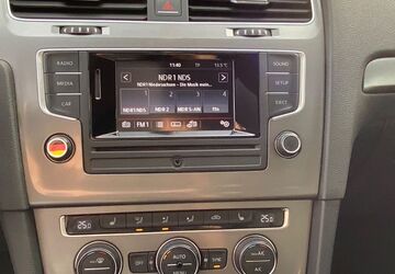 VW Golf 129.000 km 8.800 &euro; Wolfsburg 38442