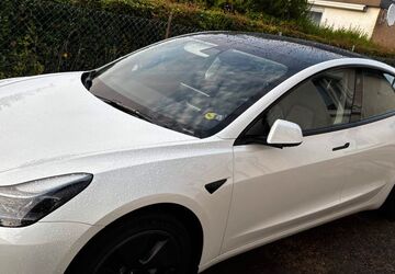 Tesla Model 3 48.712 km 26.000 &euro; Wolfsburg 38442