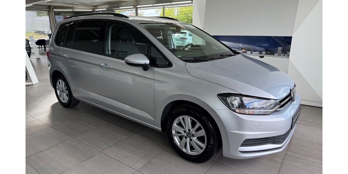 VW Touran 150.000 km 19.490 &euro; Braunschweig 38116