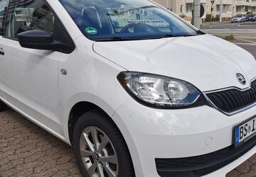 Skoda Citigo 98.000 km 5.200 &euro; Braunschweig 38112