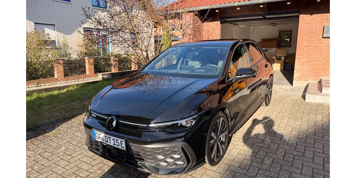 VW Golf 10.300 km 41.800 &euro; Gifhorn 38518