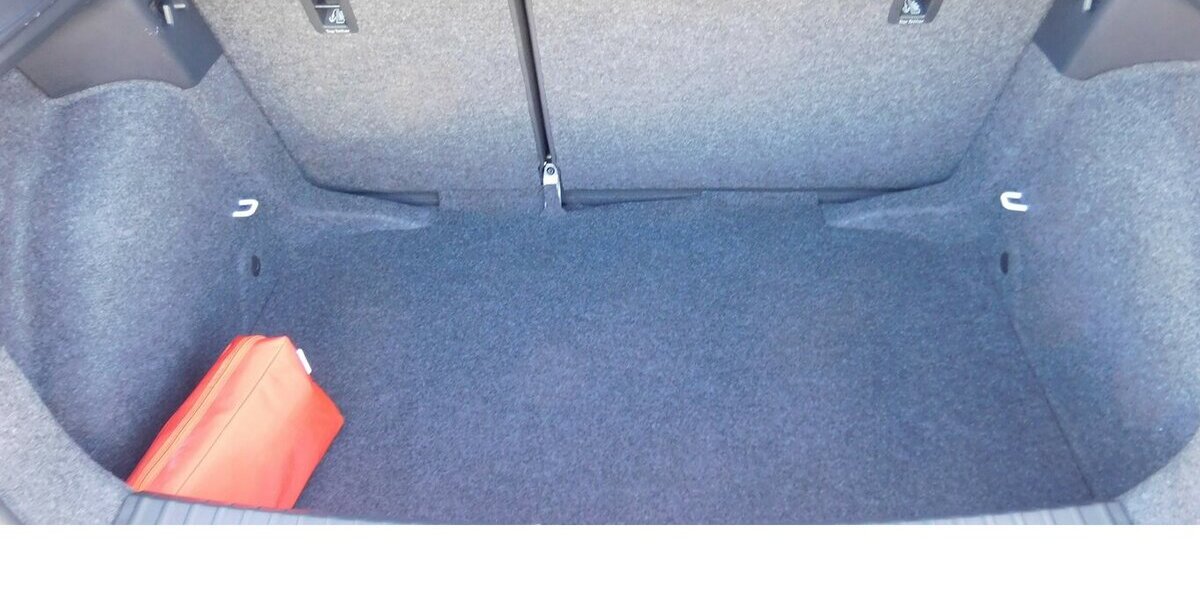 Seat Ibiza 1.0 Reference MPI BMT 4Trg Klima 27.700 km 12.990 &euro; Vordorf 38533