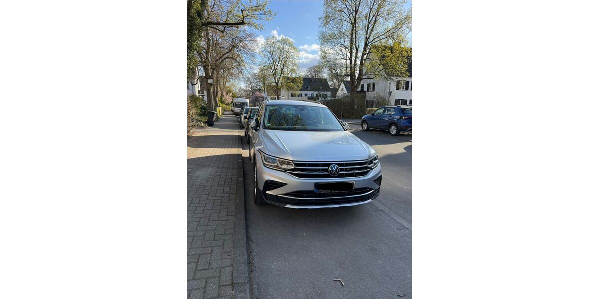 VW Tiguan 50.000 km 26.900 &euro; Wolfsburg 38446