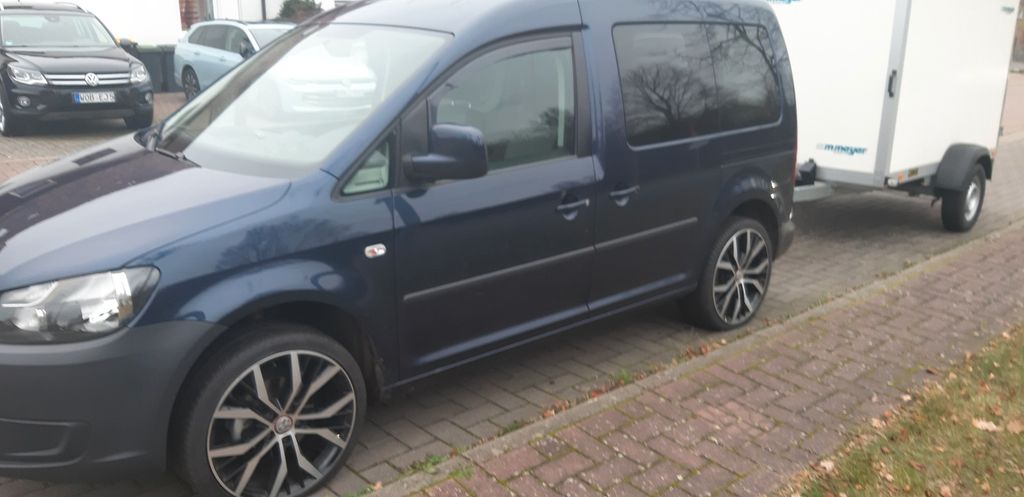 VW Caddy 195.000 km 8.900 &euro; Wolfsburg 38448