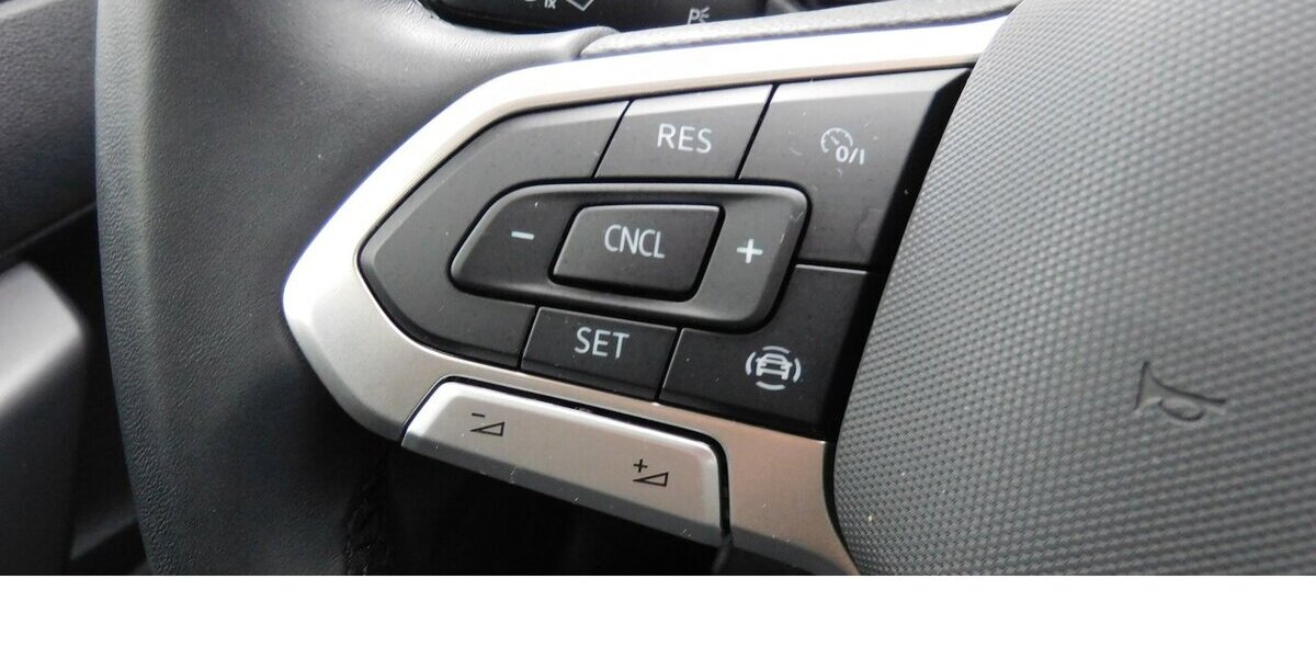 VW Polo 1.0 Life TSI BMT DSG Navi Klima 27.800 km 18.990 &euro; Vordorf 38533