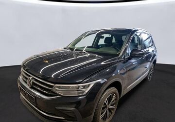 VW Tiguan 56.050 km 27.990 &euro; Braunschweig Wenden 38110