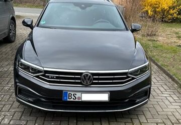 VW Passat Variant 72.676 km 26.500 &euro; Braunschweig 38106