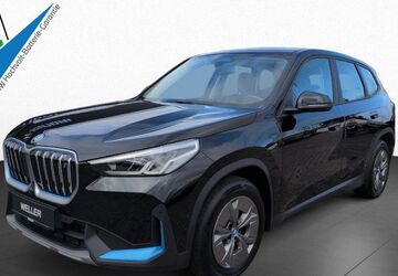 BMW iX1 14.462 km 32.490 &euro; Braunschweig 38112