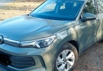 VW Tiguan 22.500 km 30.199 &euro; Weyhausen 38554