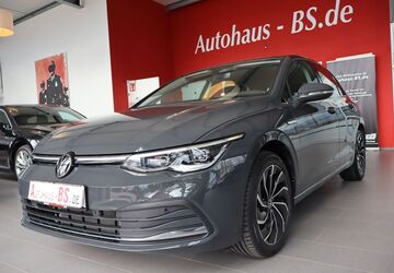 VW Golf 7.675 km 27.780 &euro; Braunschweig 38116