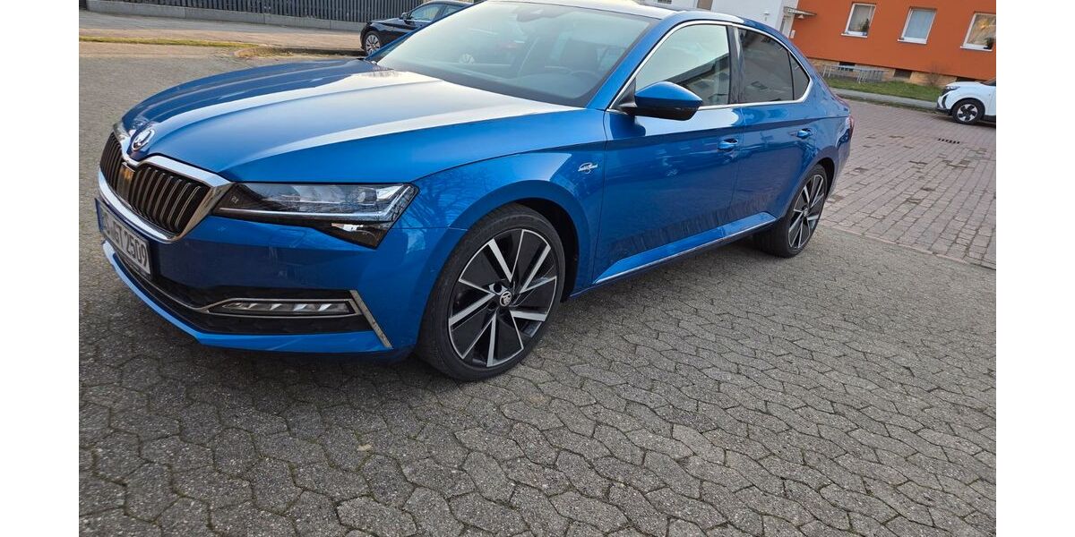 Skoda Superb 61.400 km 25.500 &euro; Braunschweig 38124
