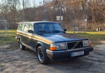 Volvo 240 163.000 km 9.500 &euro; Braunschweig 38106