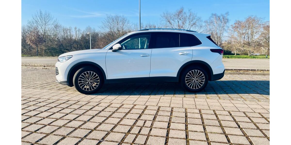 VW Tiguan 28.000 km 34.490 &euro; Wolfsburg 38440