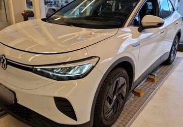 VW ID.4 81.562 km 16.990 &euro; Braunschweig 38122