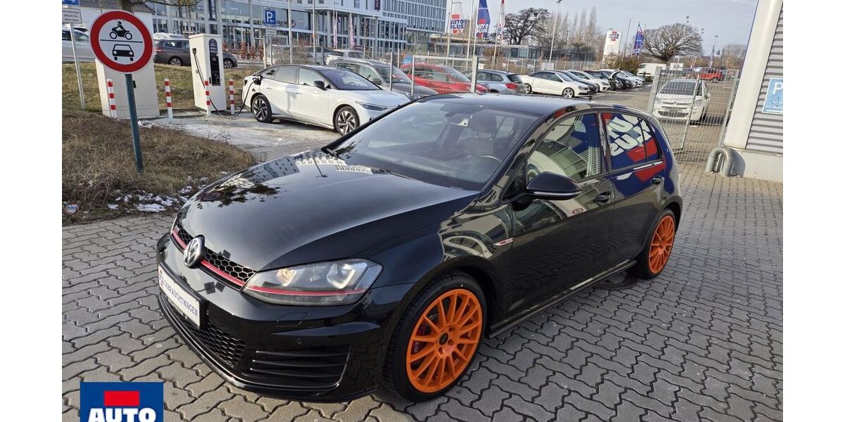 VW Golf 60.146 km 18.899 &euro; Wolfsburg 38446