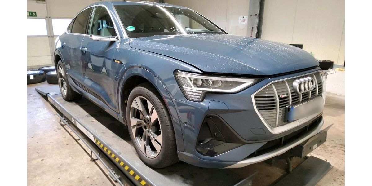 Audi e-tron 70.000 km 35.890 &euro; Helmstedt 38350