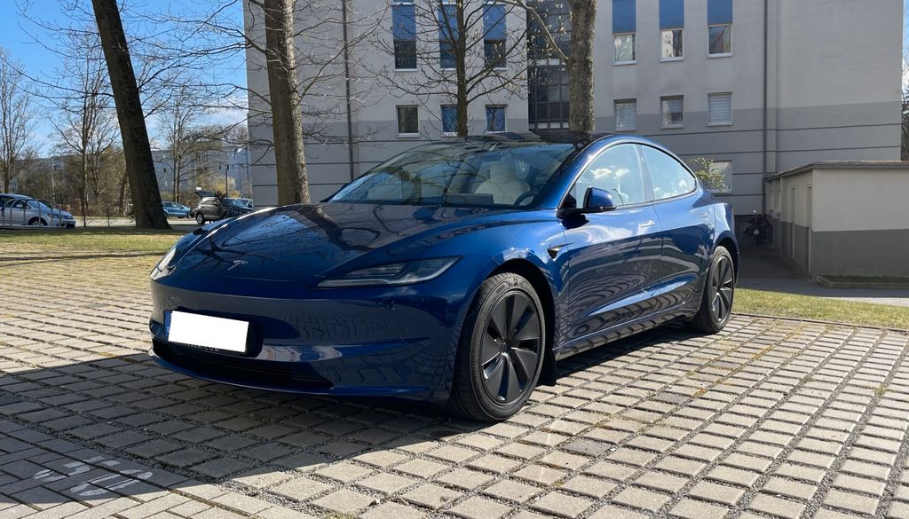 Tesla Model 3 28.800 km 39.900 &euro; Wolfsburg 38440