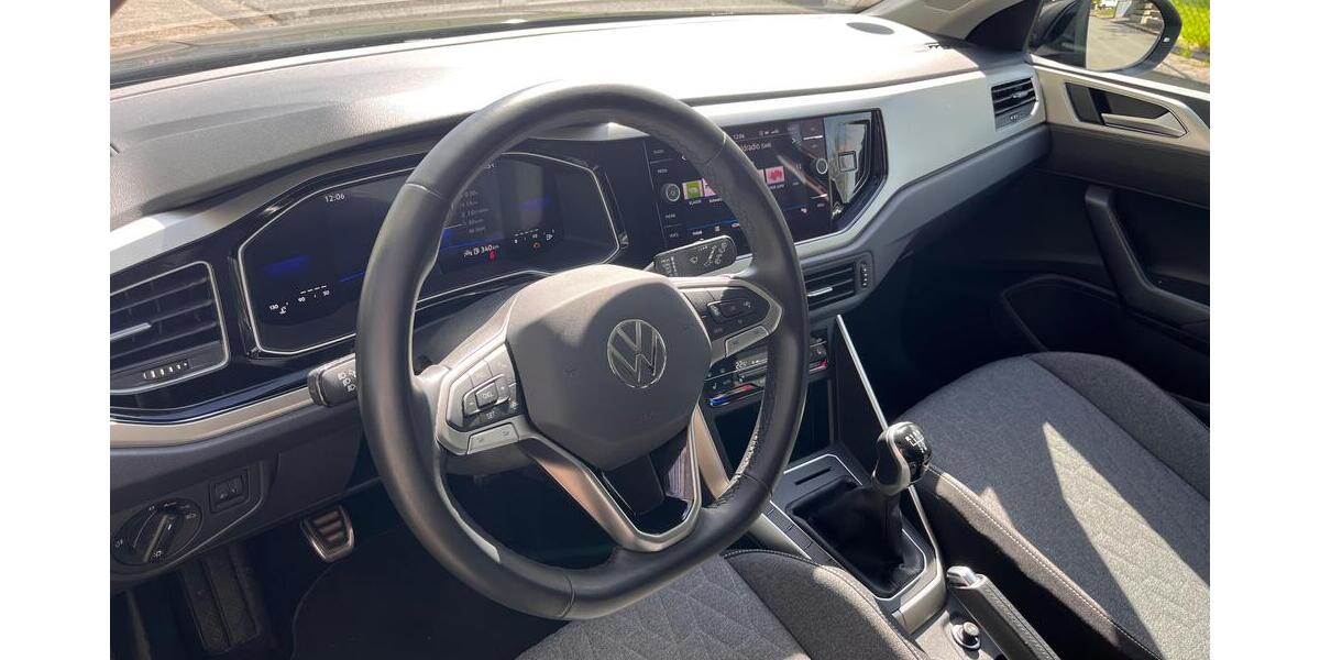 VW Taigo 16.000 km 17.900 &euro; Wolfsburg 38442