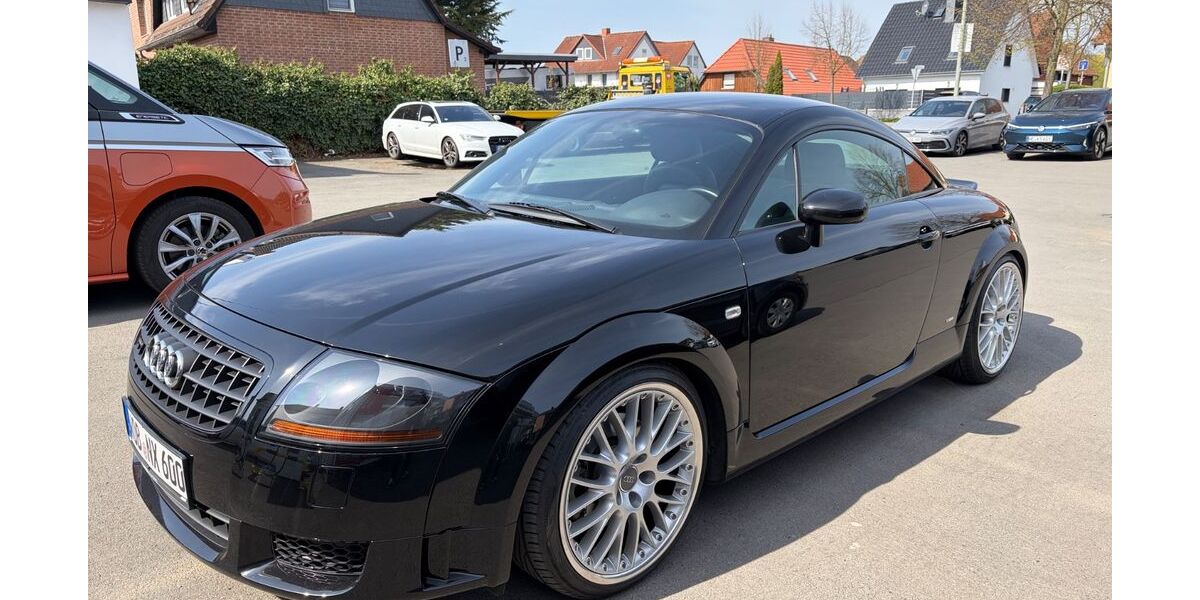 Audi TT 44.500 km 21.480 &euro; Wolfsburg 38440