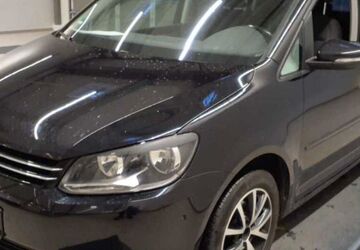 VW Touran 167.500 km 7.990 &euro; Wolfsburg/Vorsfelde 38448