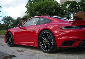 Porsche 911 Urmodell 6.000 km 224.900 &euro; Grasleben 38368