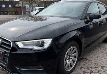 Audi A3 130.000 km 11.900 &euro; Lehre 38165