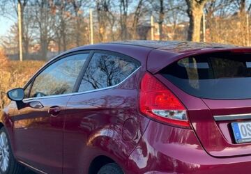 Ford Fiesta 102.000 km 4.500 &euro; Braunschweig 38120