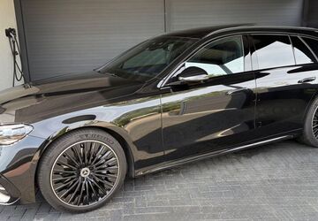 Mercedes-Benz E 300 27.400 km 64.930 &euro; Braunschweig 38102