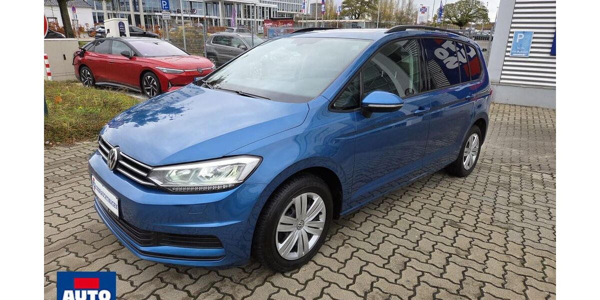 VW Touran 147.487 km 13.989 &euro; Braunschweig 38106
