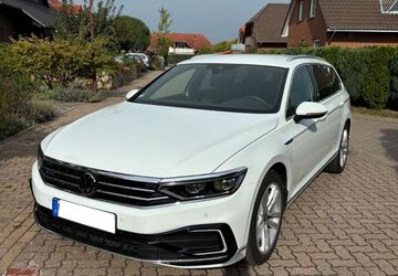 VW Passat 28.000 km 31.500 &euro; Wolfsburg 38448