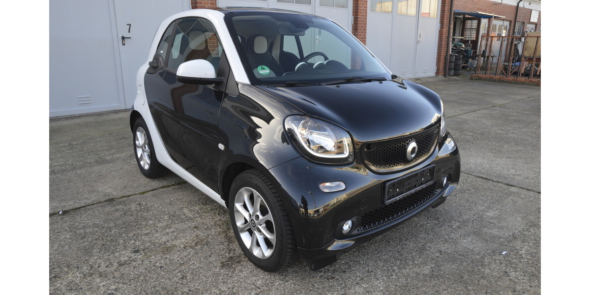 Smart fortwo Passion,Klima,Sitzheiz.,Pano,Navi,VOLL 79.900 km 7.333 &euro; Braunschweig 38106