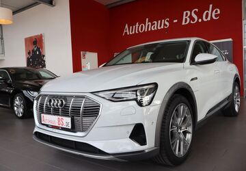 Audi e-tron 41.361 km 30.890 &euro; Braunschweig 38116