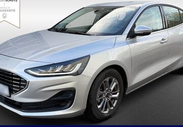 Ford Focus 33.576 km 18.660 &euro; Helmstedt 38350