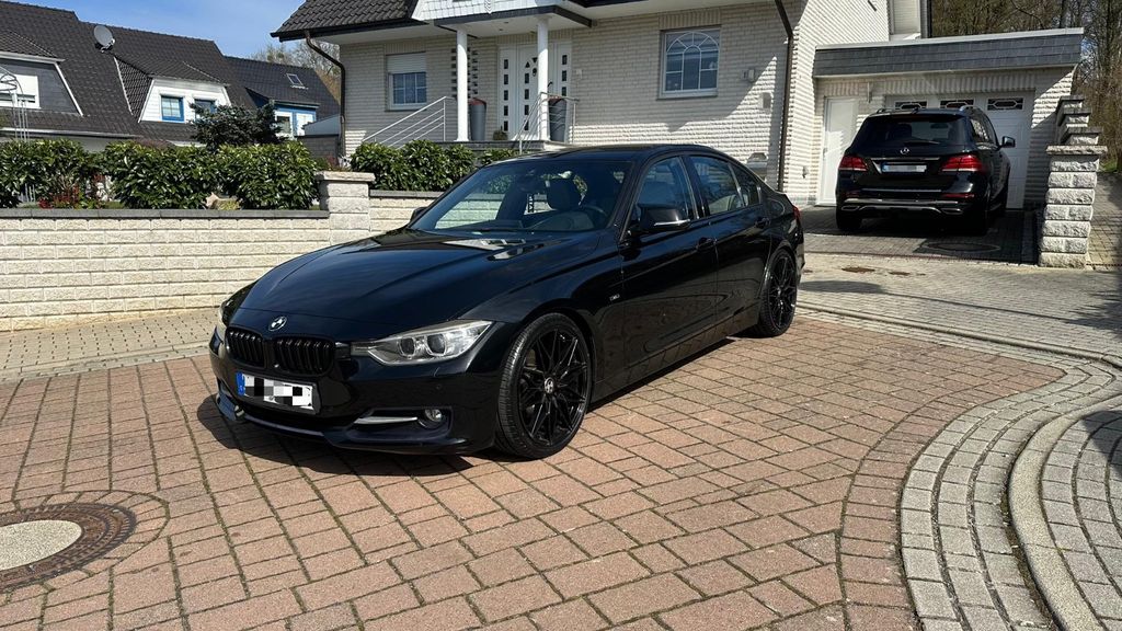 BMW 320 180.000 km 13.500 &euro; Wolfsburg 38440