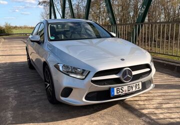 Mercedes-Benz A 180 64.717 km 17.750 &euro; Braunschweig 38110