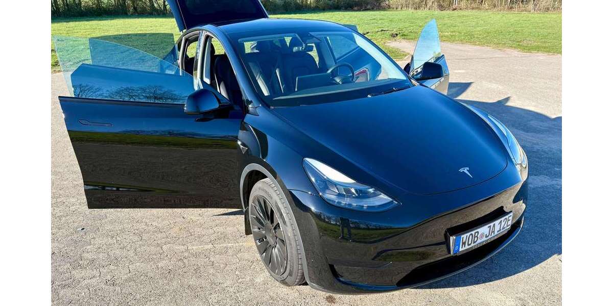 Tesla Model Y 27.500 km 32.900 &euro; Wolfsburg 38446