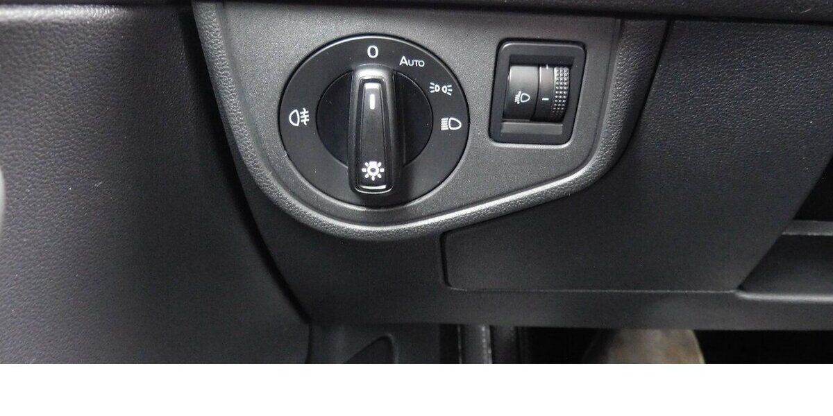 VW Polo 1.0 Life TSI BMT DSG Navi Klima 27.800 km 18.990 &euro; Vordorf 38533