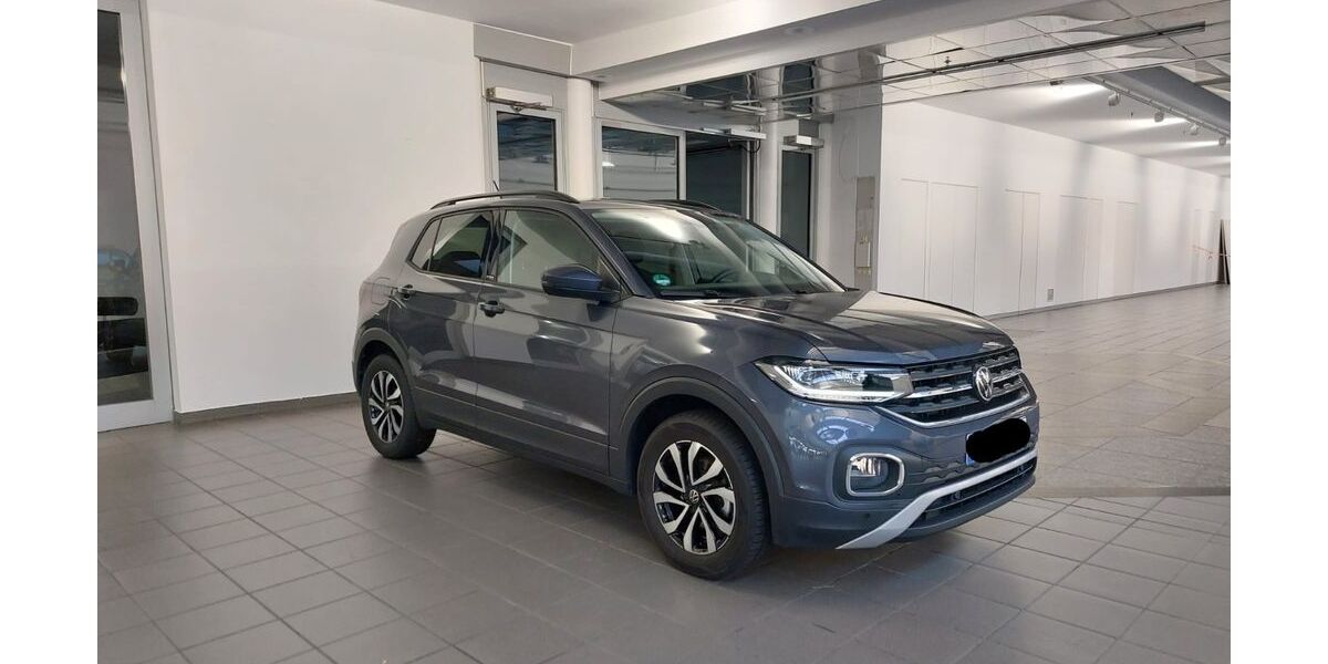 VW T-Cross 51.901 km 18.950 &euro; Wolfsburg 38446