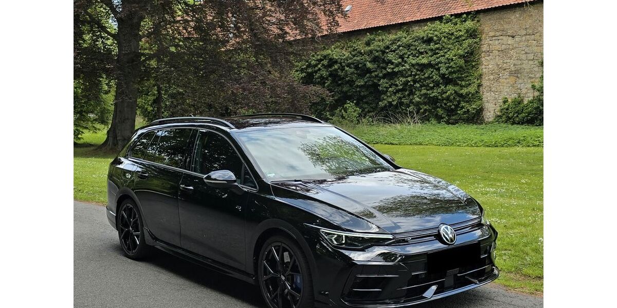 VW Golf 13.800 km 39.890 &euro; Wolfsburg 38440