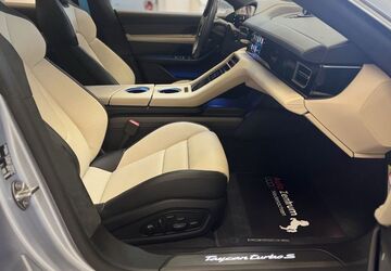 Porsche Taycan 8.763 km 139.970 &euro; Helmstedt 38350