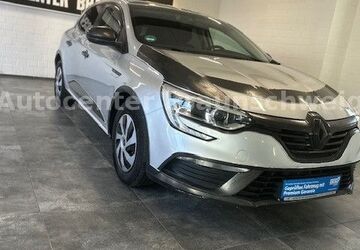 Renault Megane 130.000 km 5.990 &euro; Braunschweig 38112