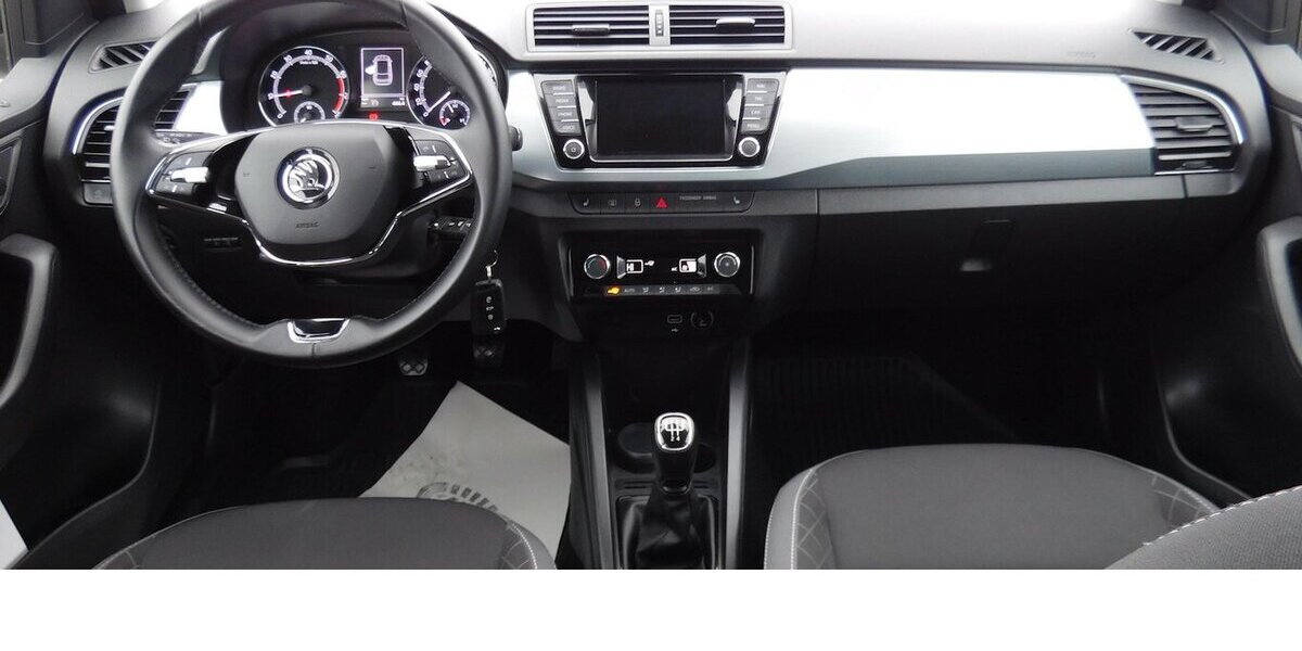 Skoda Fabia 1.0 Kombi Ambition TSI BMT Navi Klima 25.700 km 15.690 &euro; Vordorf 38533