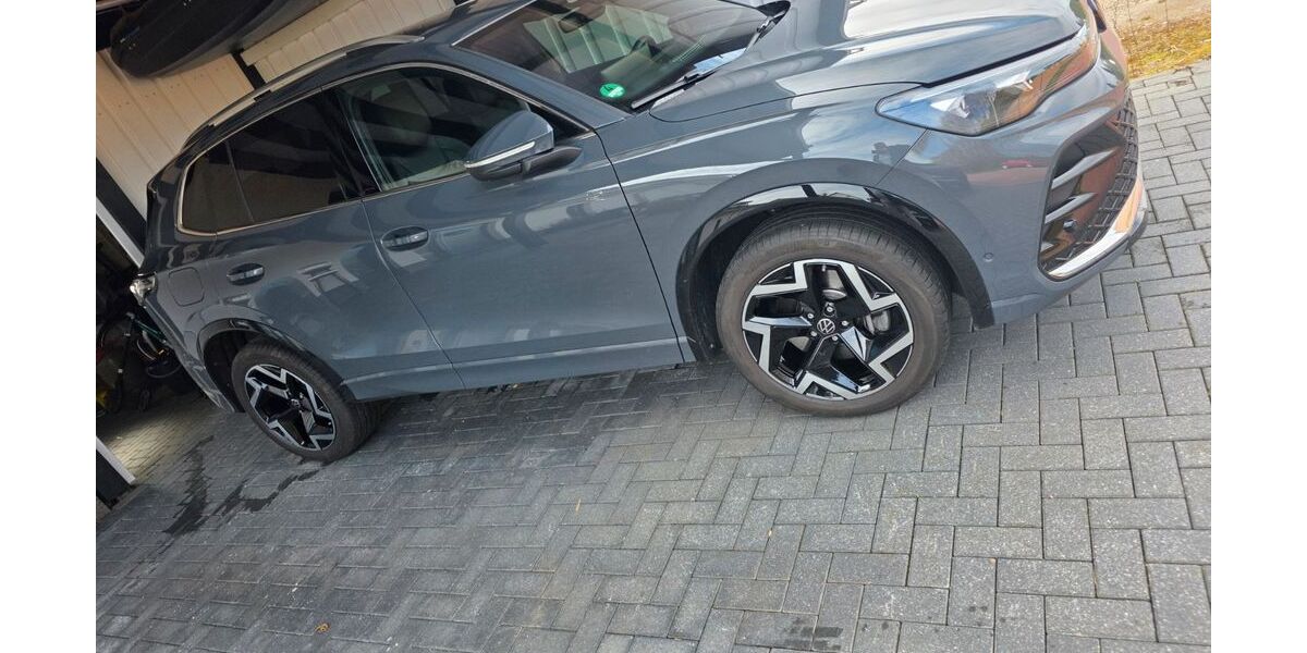 VW Tiguan 18.000 km 53.000 &euro; Grafhorst 38462