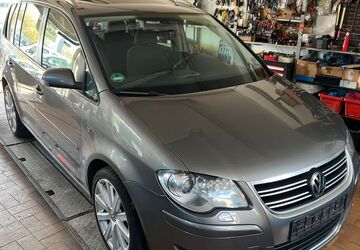 VW Touran 258.500 km 4.990 &euro; Wolfsburg/Vorsfelde 38448